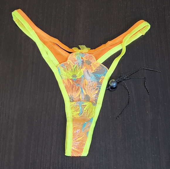 New!For Love and Lemons Waterlily Embroidered Bustier with Matching Belt & Thong - Picture 11 of 15